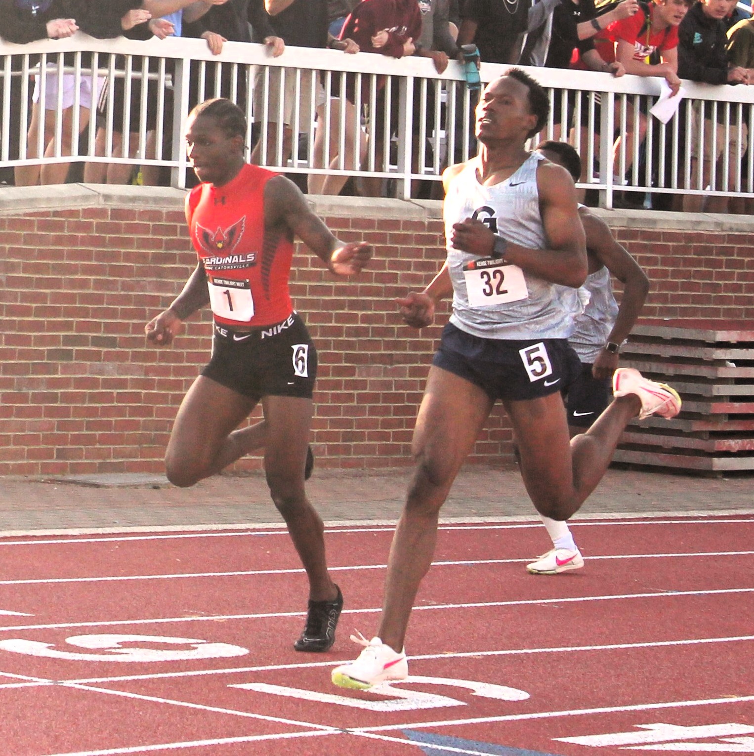 Zion Adbul-Wahid Continues to run well in 400m event