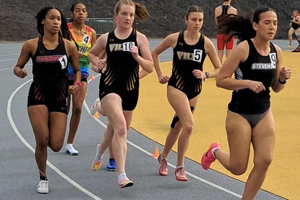 Freshman Angel Ross Opens her Outdoor Track Season in 1500m